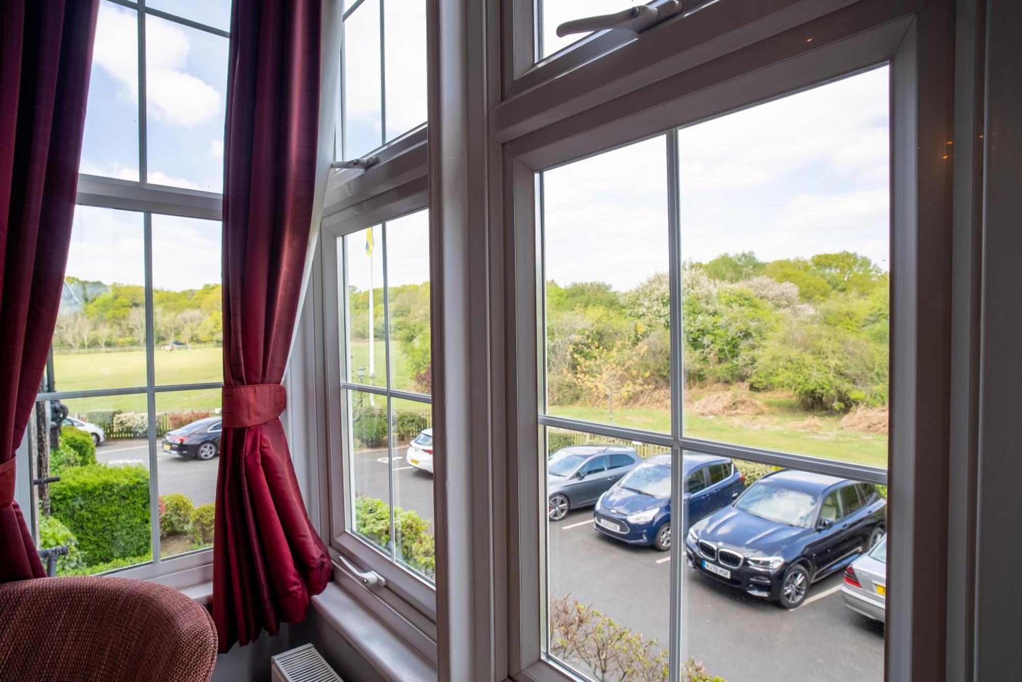 Balmer Lawn Hotel